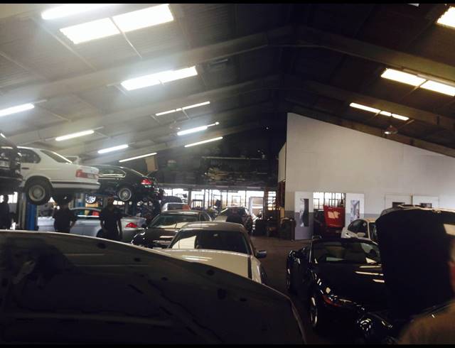 1,231M² FACTORY TO LET IN PAARDEN EILAND